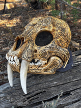 Load image into Gallery viewer, Bearclaw Helm